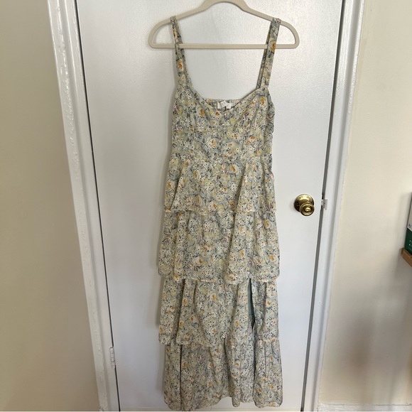 ASTR the Label Midsummer Tiered Floral Dress Size M - Picture 2 of 11